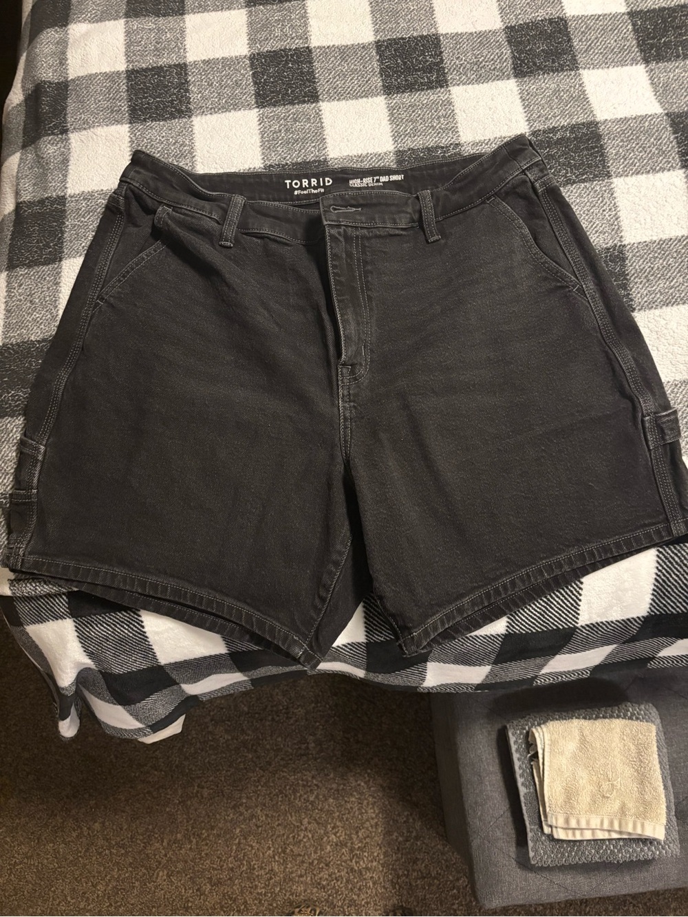 Torrid Womens Size 14 Black Denim Shorts